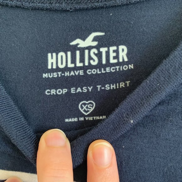 🖤Navy and White Striped Tee🖤 - Picture 4 of 4